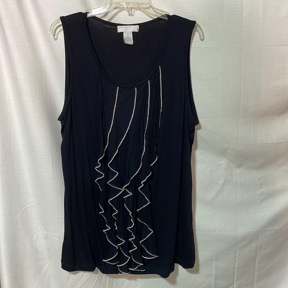 Design History 1x black ruffled with white tips or edges worn once euc.